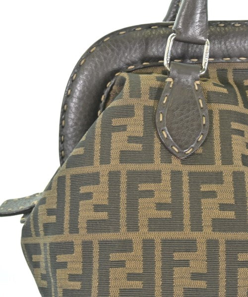 FENDI กระเป๋าถือ