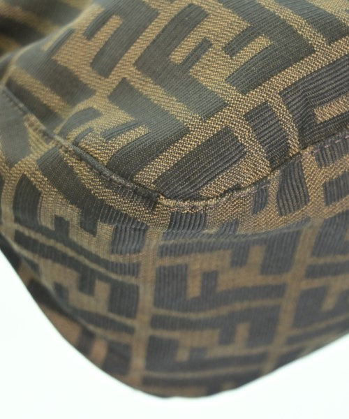 FENDI กระเป๋าสะพาย