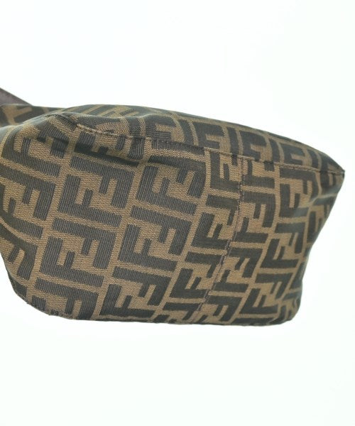 FENDI กระเป๋าสะพาย