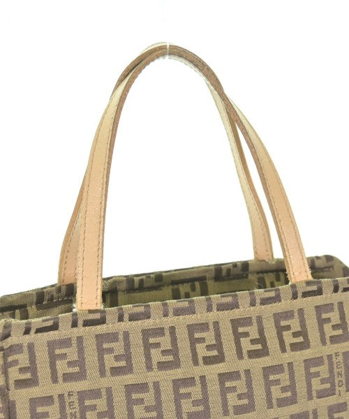 FENDI กระเป๋าถือ