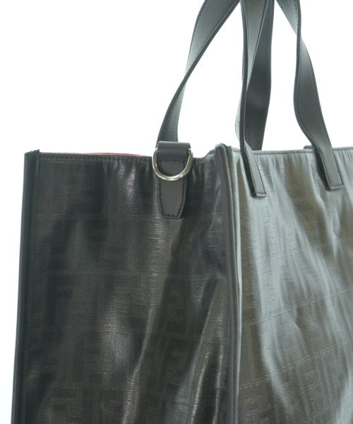 FENDI กระเป๋าถือขนาดใหญ่