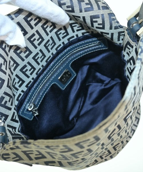 FENDI กระเป๋าถือ