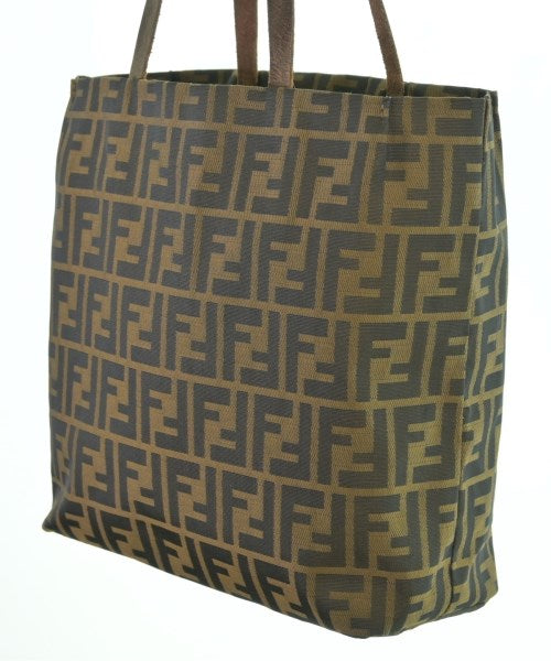 FENDI กระเป๋าถือขนาดใหญ่