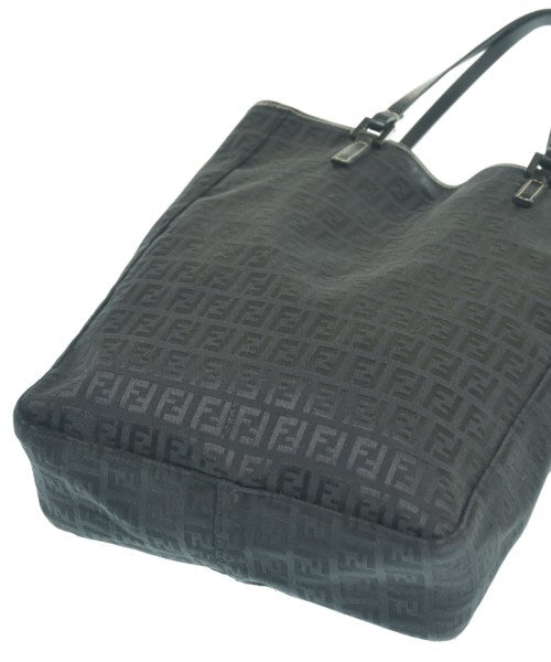 FENDI กระเป๋าถือ