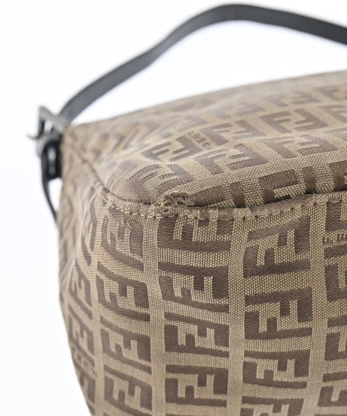 FENDI กระเป๋าสะพาย