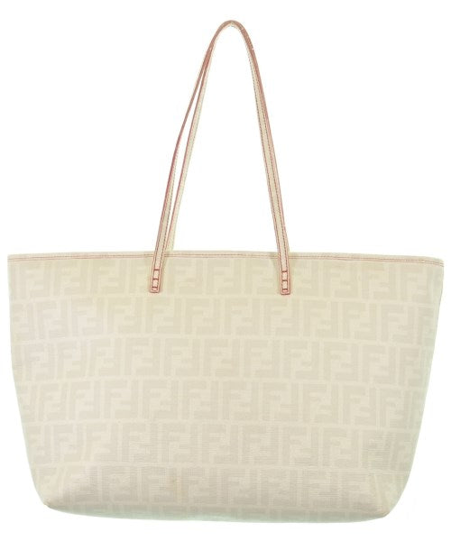 FENDI กระเป๋าถือขนาดใหญ่