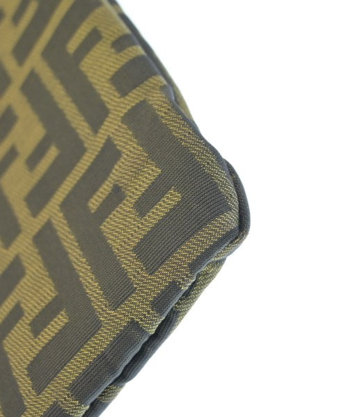FENDI กระเป๋าถือขนาดใหญ่