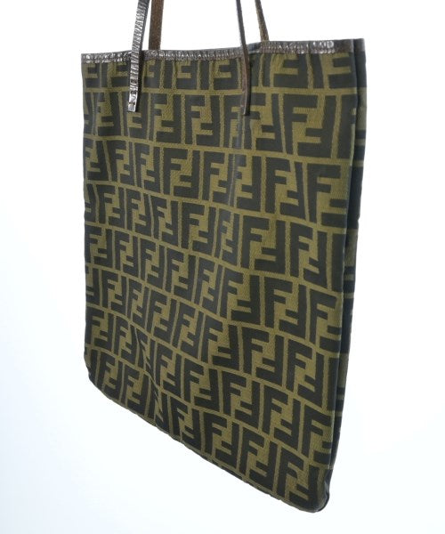 FENDI กระเป๋าถือขนาดใหญ่