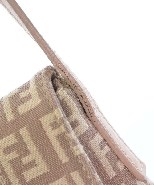 FENDI กระเป๋าสะพาย