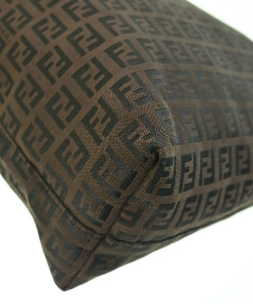 FENDI กระเป๋าถือขนาดใหญ่