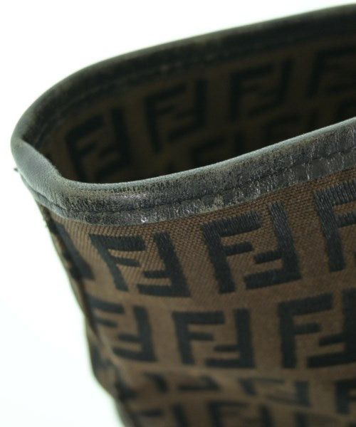 FENDI กระเป๋าถือขนาดใหญ่