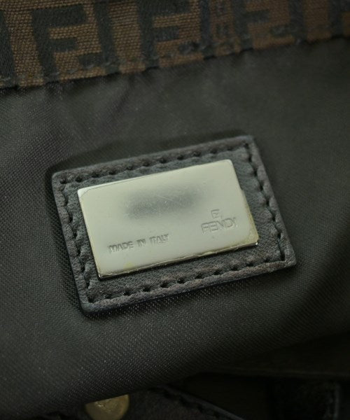 FENDI กระเป๋าถือขนาดใหญ่