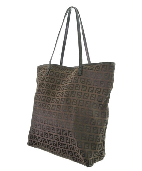 FENDI กระเป๋าถือขนาดใหญ่