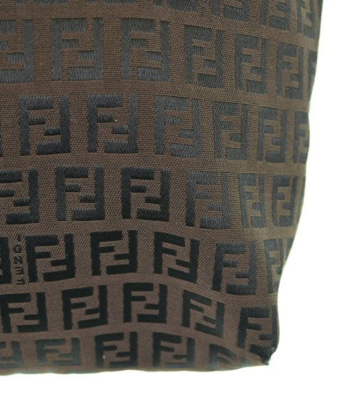 FENDI กระเป๋าถือขนาดใหญ่