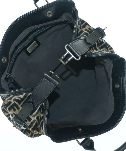 FENDI กระเป๋าถือขนาดใหญ่