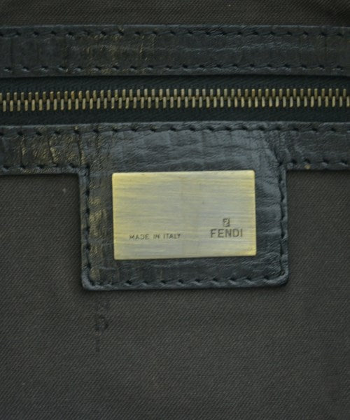 FENDI กระเป๋าถือขนาดใหญ่