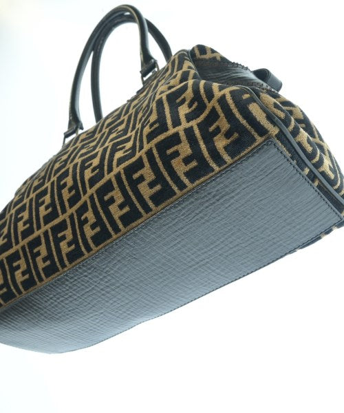 FENDI กระเป๋าถือขนาดใหญ่