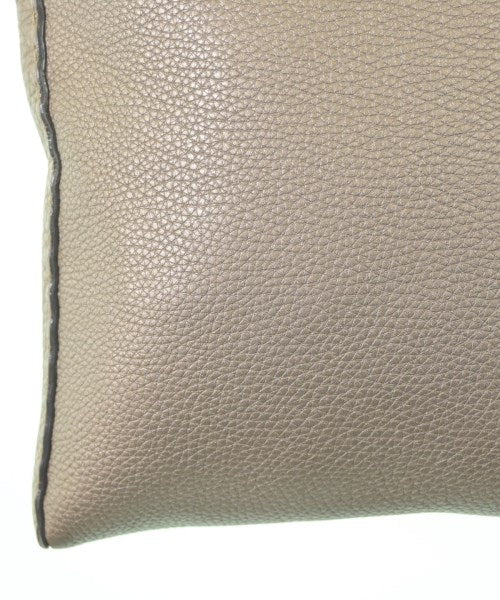 FENDI กระเป๋าสะพาย