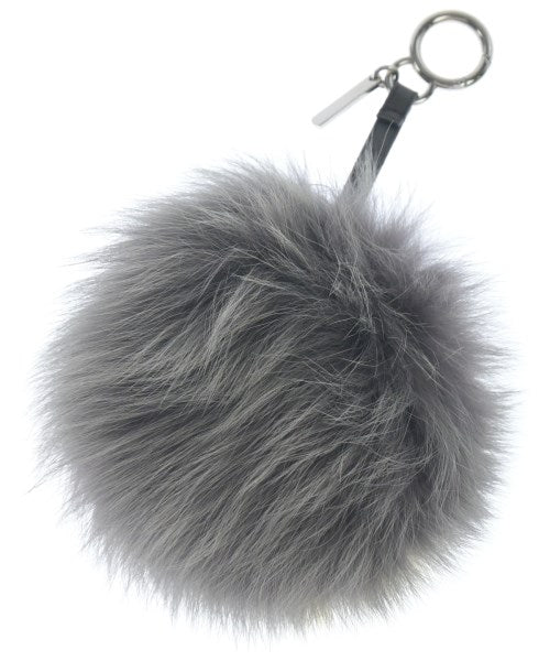 FENDI เครื่องประดับบนกระเป๋า