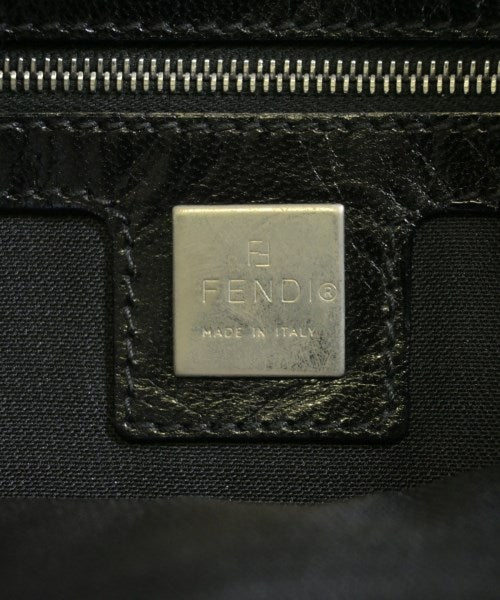 FENDI กระเป๋าสะพาย
