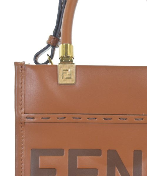 FENDI กระเป๋าสะพาย