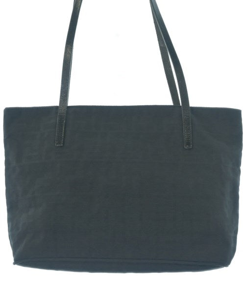 FENDI กระเป๋าถือขนาดใหญ่