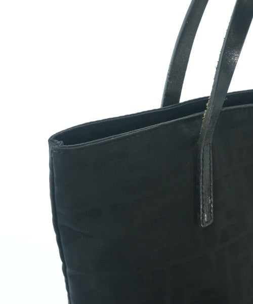 FENDI กระเป๋าถือขนาดใหญ่