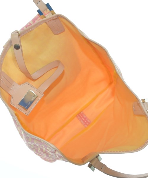 FENDI กระเป๋าถือขนาดใหญ่