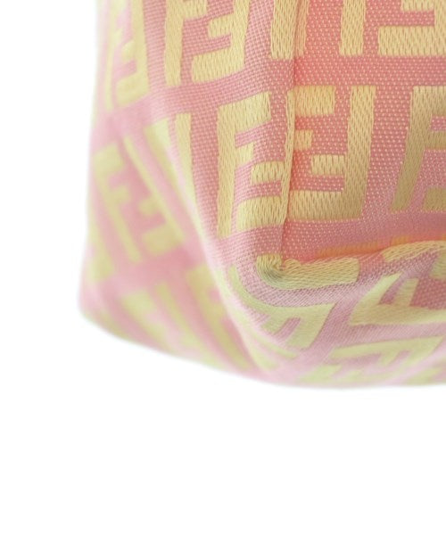 FENDI กระเป๋าถือขนาดใหญ่