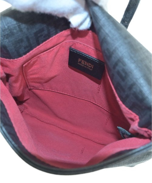 FENDI กระเป๋าสะพาย