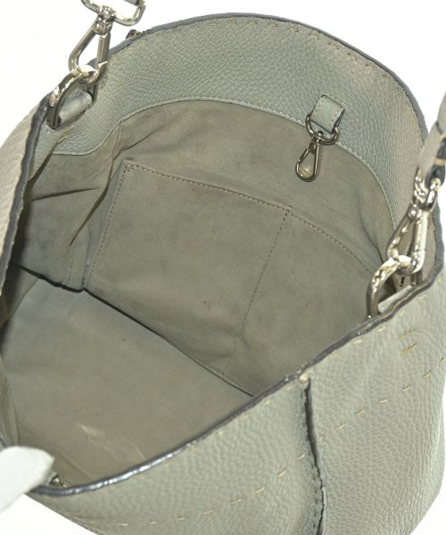 FENDI กระเป๋าสะพาย