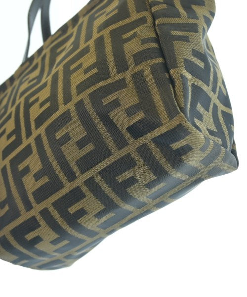 FENDI กระเป๋าถือ