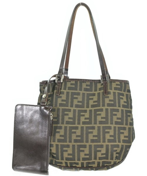 FENDI กระเป๋าถือขนาดใหญ่