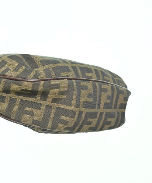 FENDI กระเป๋าถือขนาดใหญ่