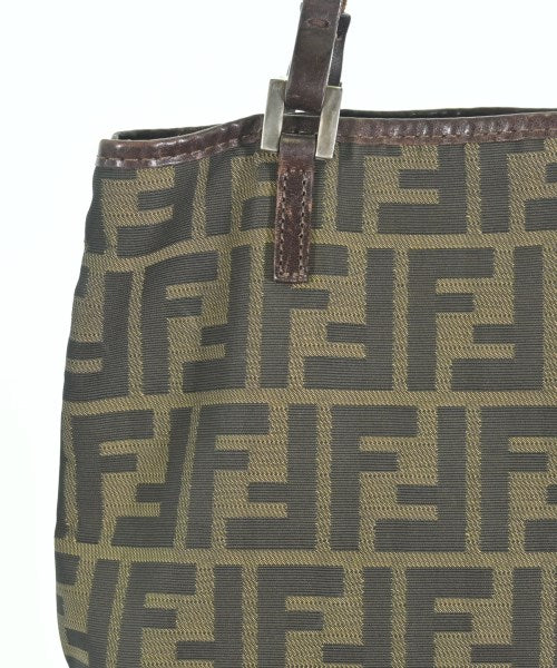 FENDI กระเป๋าถือขนาดใหญ่