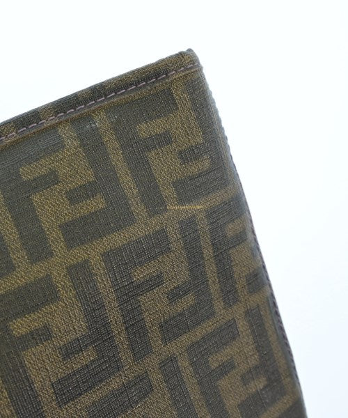 FENDI กระเป๋าถือขนาดใหญ่