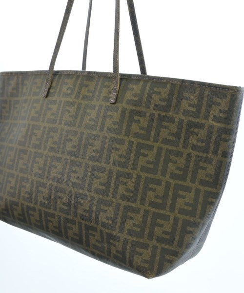 FENDI กระเป๋าถือขนาดใหญ่