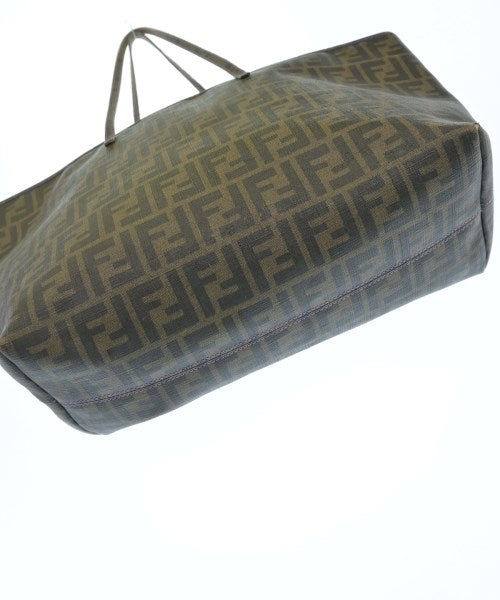 FENDI กระเป๋าถือขนาดใหญ่