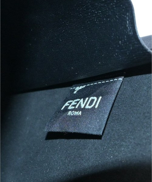 FENDI กระเป๋าสะพาย