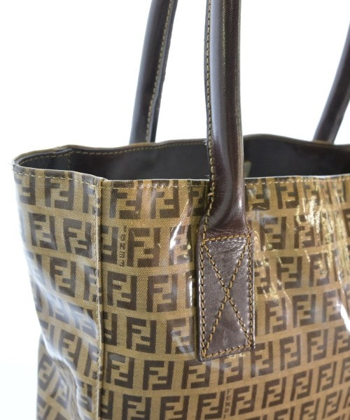 FENDI กระเป๋าถือขนาดใหญ่