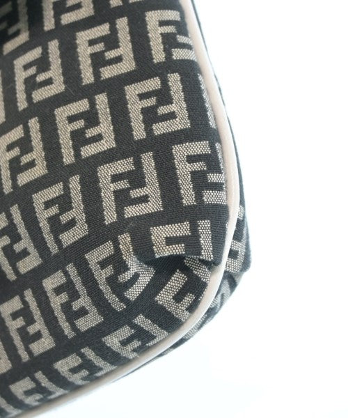 FENDI กระเป๋าสะพาย