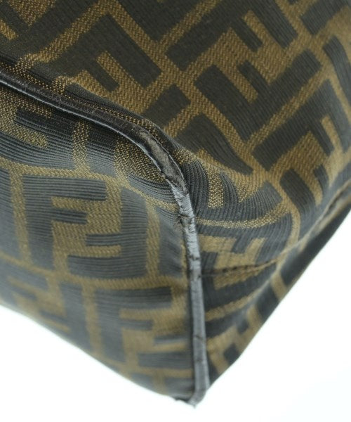FENDI กระเป๋าถือ