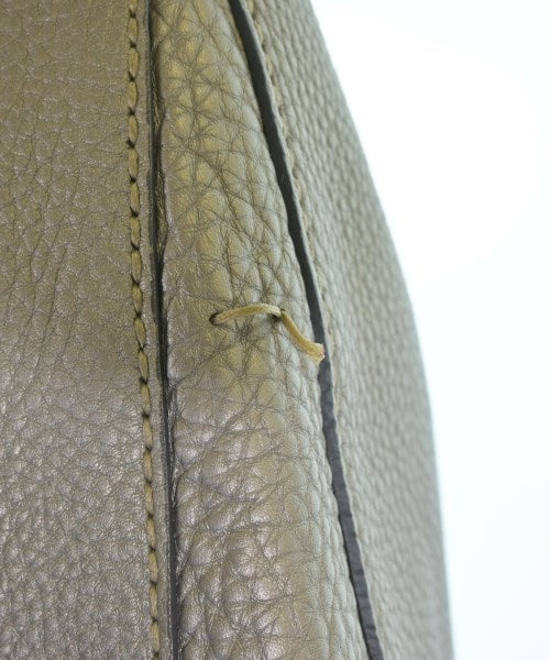 FENDI กระเป๋าถือขนาดใหญ่
