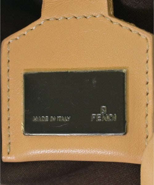FENDI กระเป๋าถือขนาดใหญ่