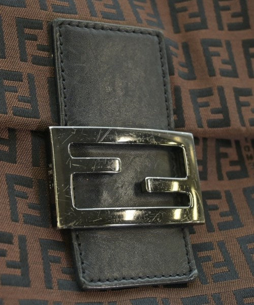 FENDI กระเป๋าสะพาย