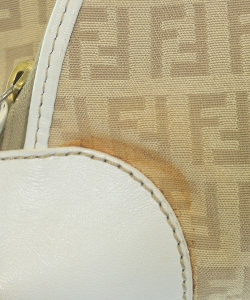 FENDI กระเป๋าถือขนาดใหญ่