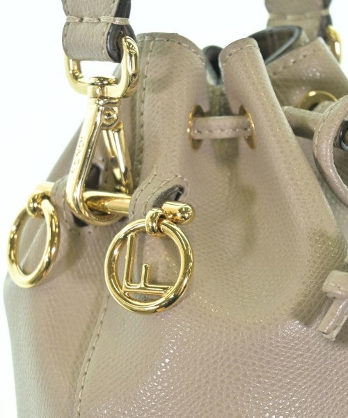 FENDI กระเป๋าสะพาย