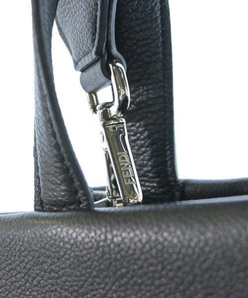 FENDI กระเป๋าถือ