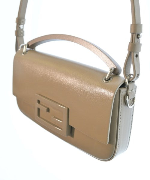 FENDI กระเป๋าสะพาย