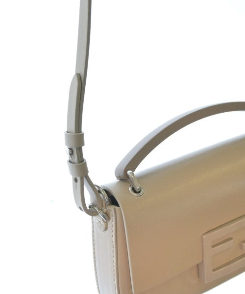 FENDI กระเป๋าสะพาย